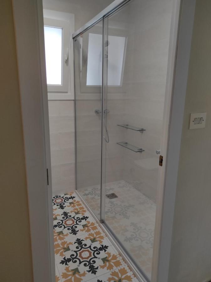 Precioso Piso En Playa America Con Jardin Privado. Nigrán Buitenkant foto
